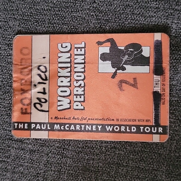 Paul McCartney World Tour Book - Picture 5 of 6